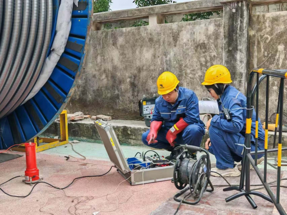 萬馬參研，國內(nèi)首條110千伏國產(chǎn)導(dǎo)電炭黑屏蔽料電纜投運